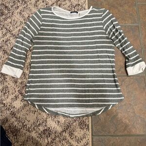 Pink Clover Olive and Cream Knit Top